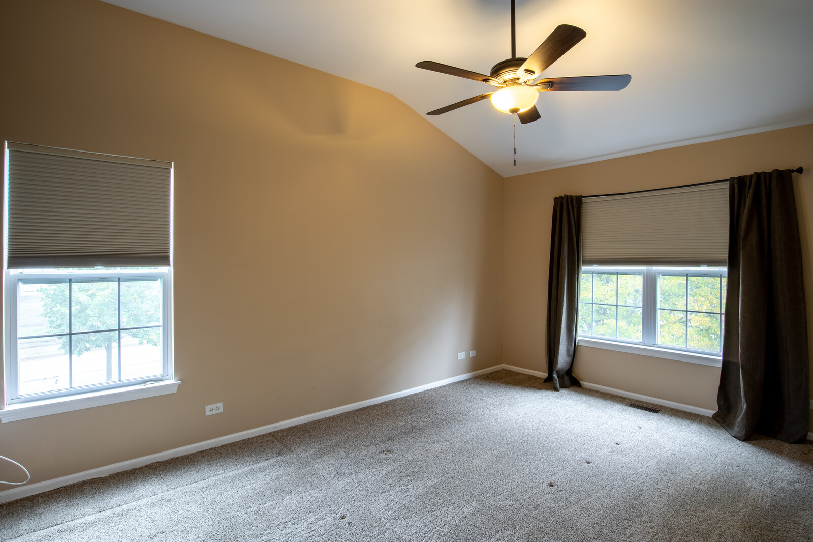 2101 Silverleaf Court Addison, IL 60101 - Photo 28 of 41 a view of an empty room with a window