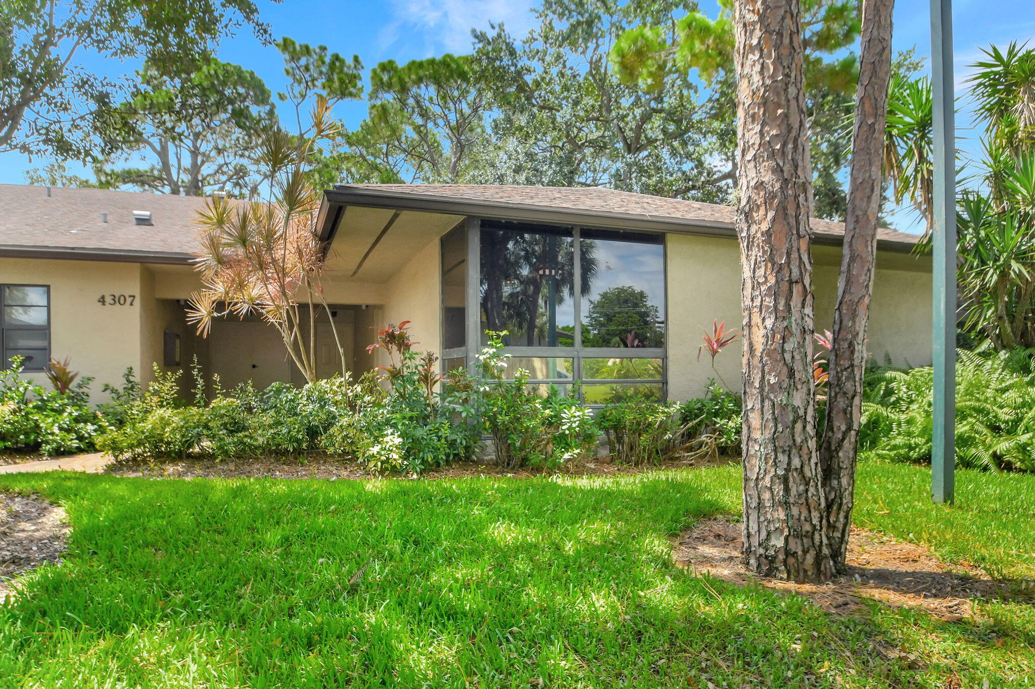 4307 Wood Ride Road, Unit C Boynton Beach, FL 33436 - Photo 2 of 37 2-web-or-mls-DSC_2509