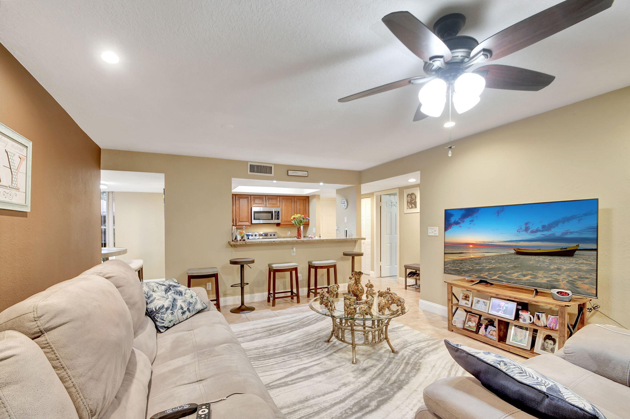 4307 Wood Ride Road, Unit C Boynton Beach, FL 33436 - Photo 5 of 37 13-web-or-mls-DSC_2556