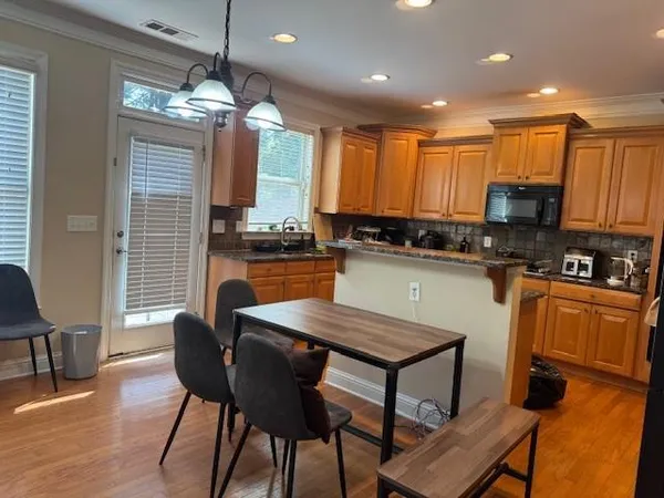 $2,900 | 2065 Manor View, Cumming, GA 30041