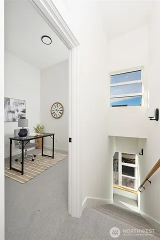 a view of livingroom with furniture