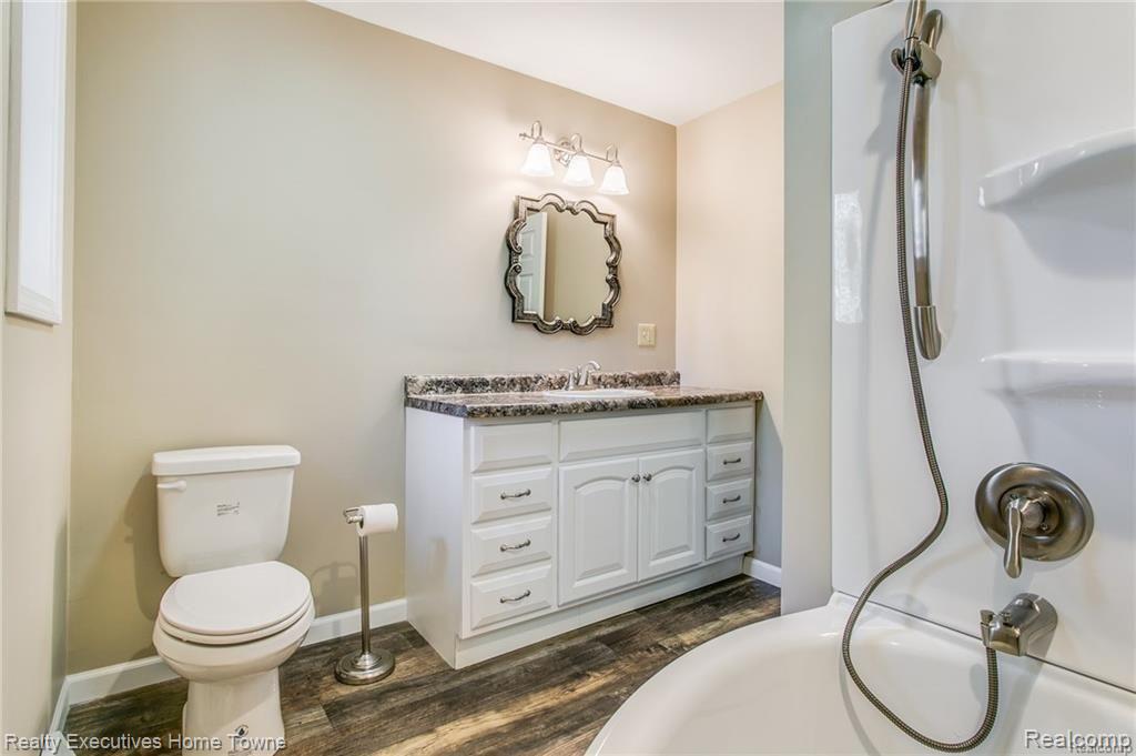 7150 Lakeshore Road Palms, MI 48465 - Photo 20 of 31