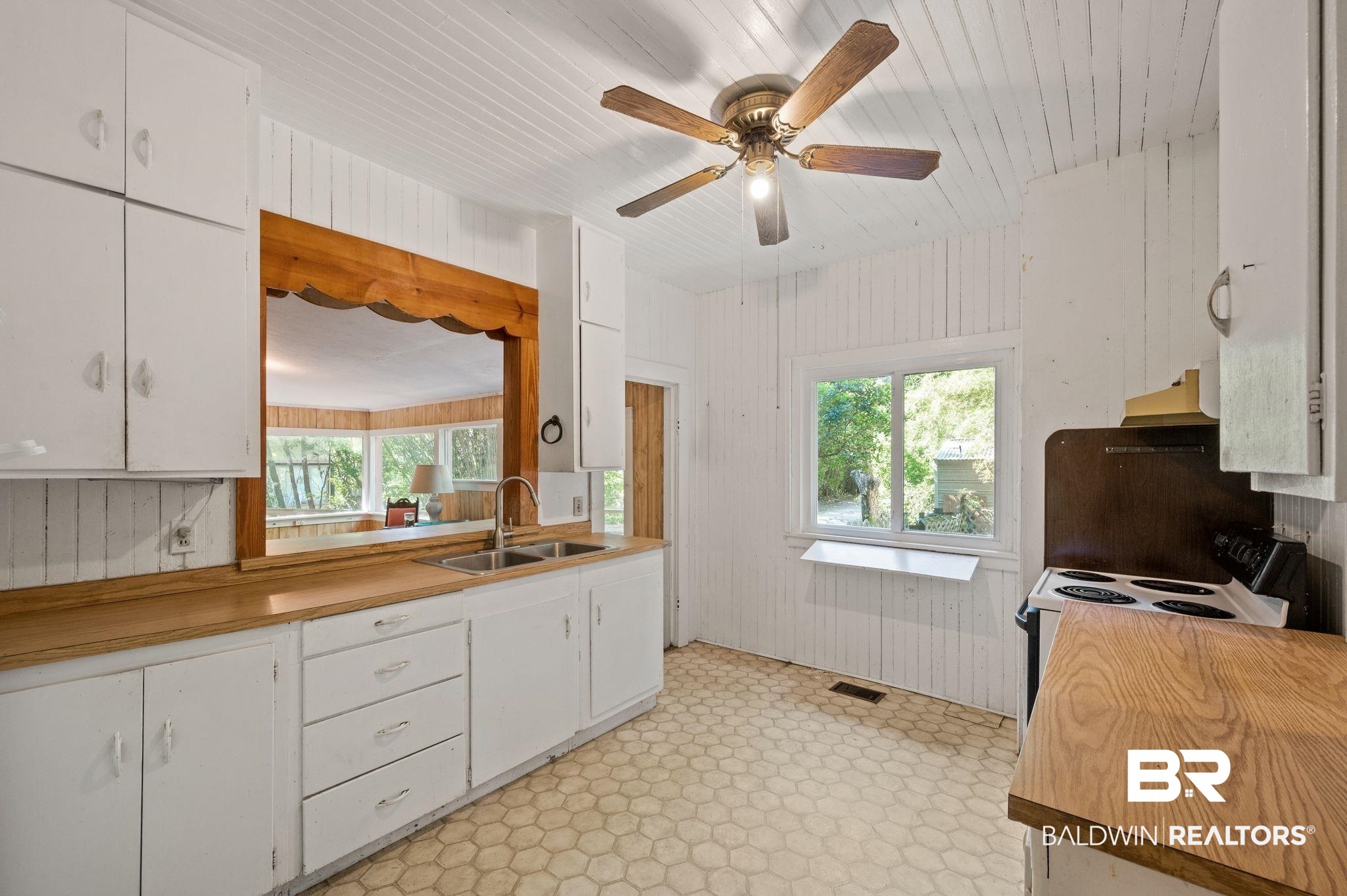 115 Fairhope Avenue Fairhope, AL 36532 - Photo 17 of 49