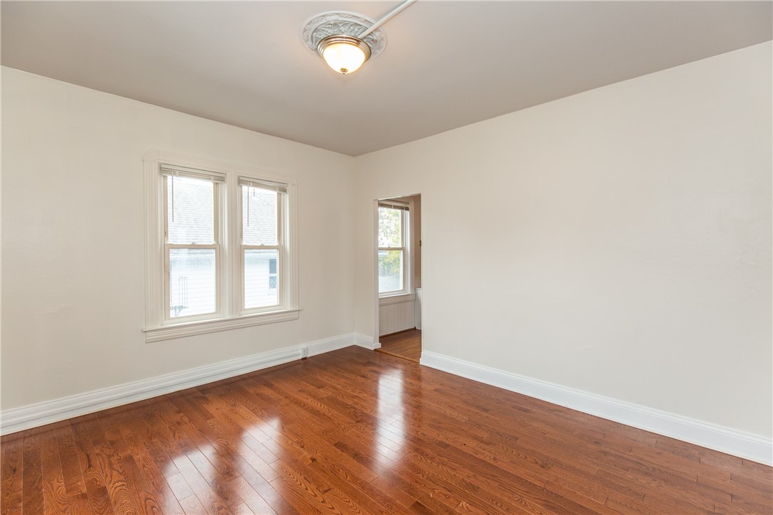 111 Denver Street Pawtucket, RI 02860 - Photo 15 of 45 Unit 2 - Living room