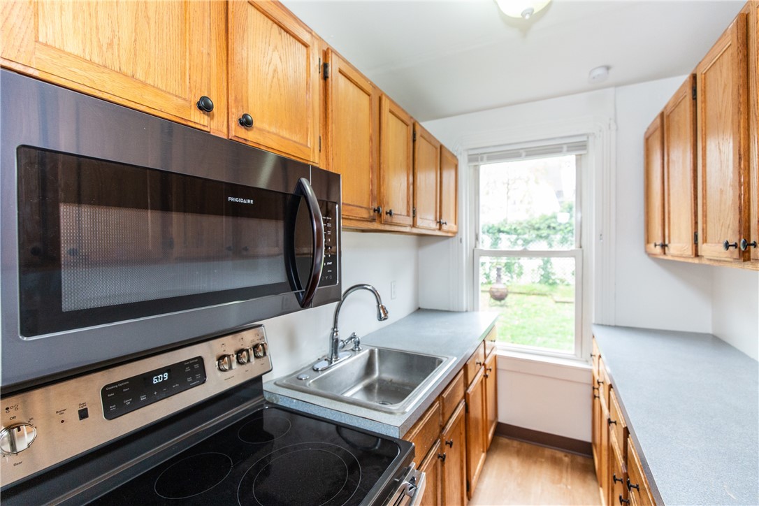 111 Denver Street Pawtucket, RI 02860 - Photo 8 of 45 Unit 1 - Kitchen