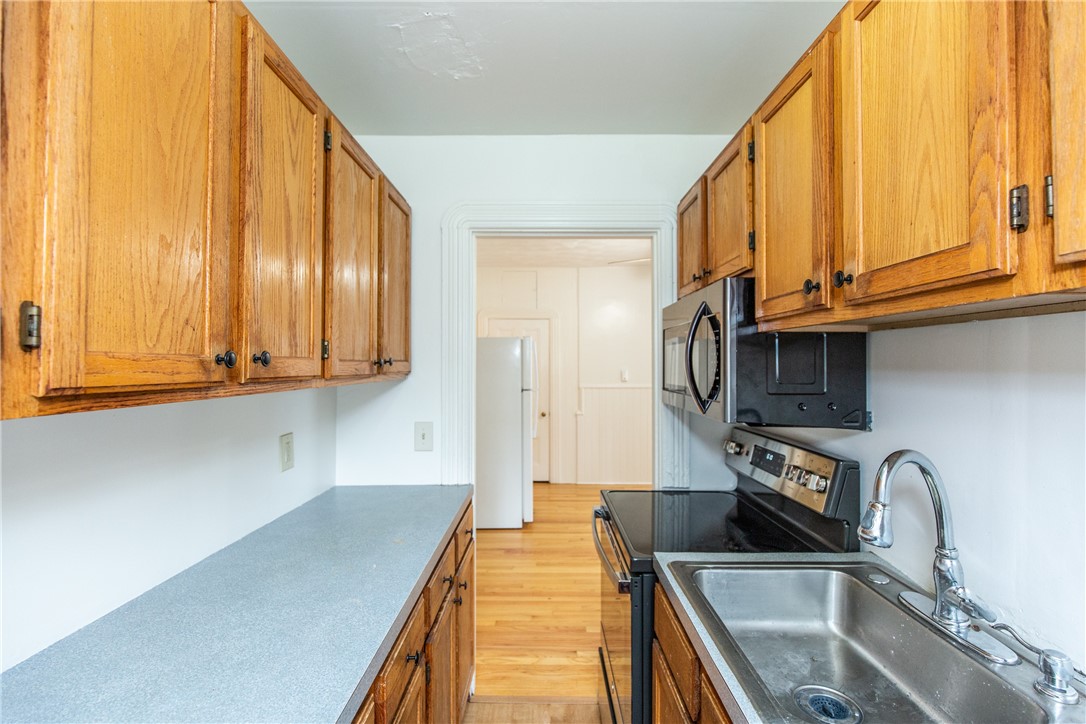 111 Denver Street Pawtucket, RI 02860 - Photo 9 of 45 Unit 1 - Kitchen