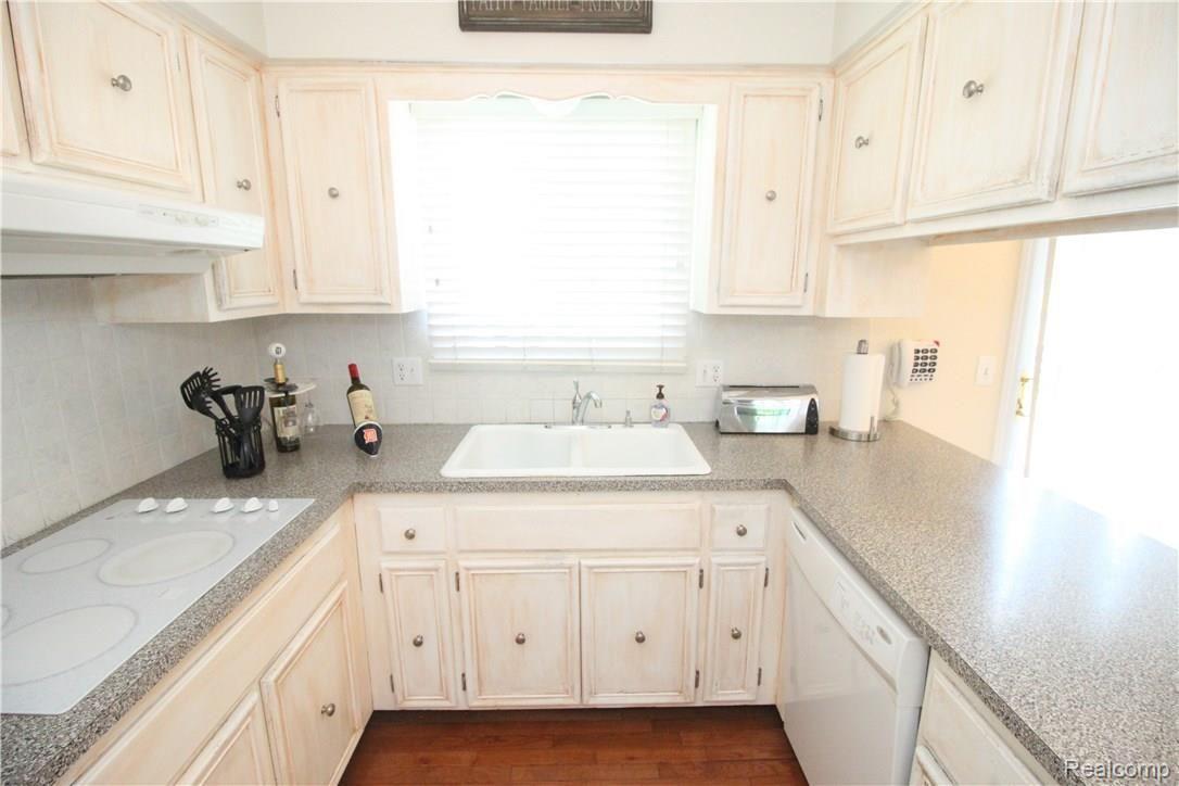 47630 Tilch Road Macomb, MI 48044 - Photo 19 of 58 IMG_1707.JPG