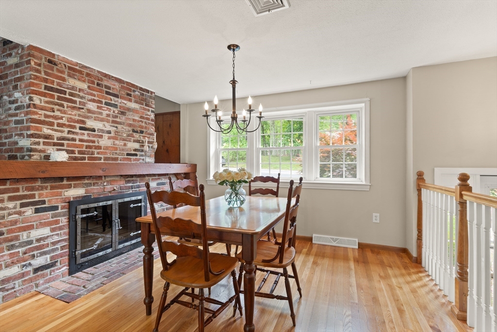 15 Sleigh Road Chelmsford, MA 01824 - Photo 9 of 39 Gallery Image 9