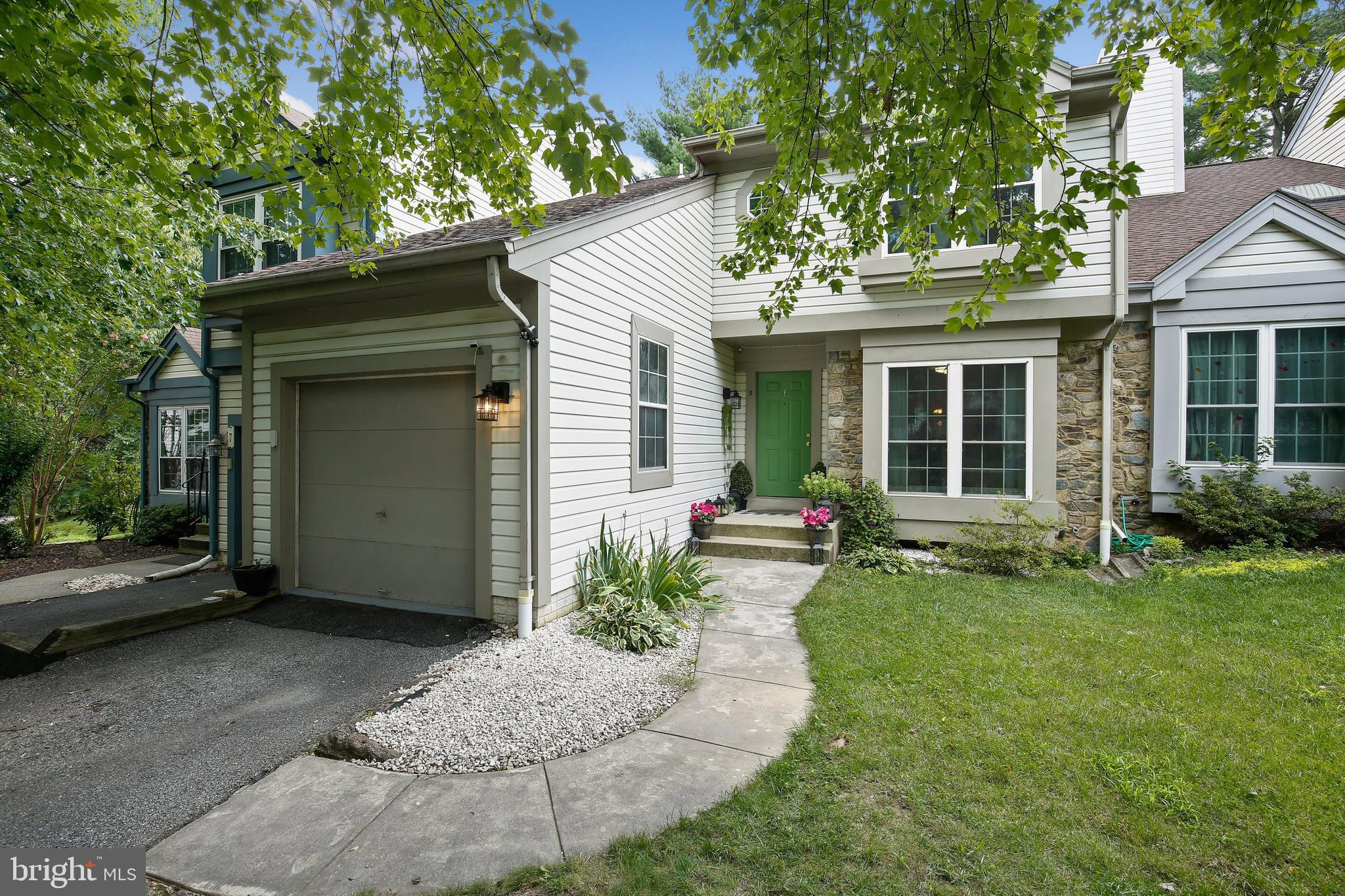 5 Hugo Court Silver Spring, MD 20906 - Photo 1 of 46 Gallery Image 1