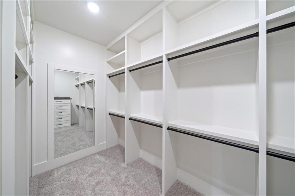 2202 Southwest Hook Farm Drive Lee's Summit, MO 64082 - Photo 15 of 27