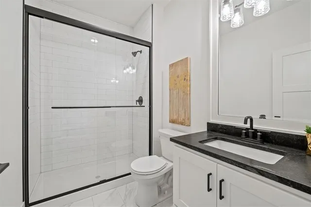 $725,000 | 2202 Southwest Hook Farm Drive, Lee's Summit, MO 64082