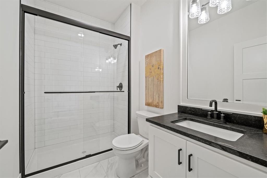 2202 Southwest Hook Farm Drive Lee's Summit, MO 64082 - Photo 17 of 27