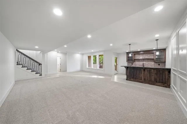 $725,000 | 2202 Southwest Hook Farm Drive, Lee's Summit, MO 64082