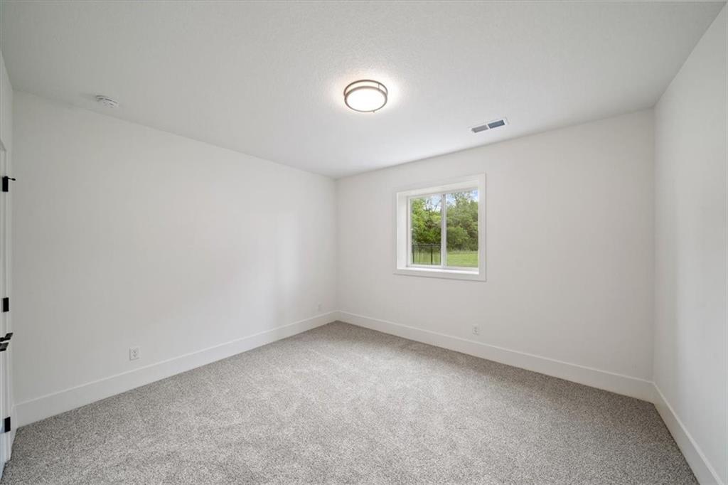 2202 Southwest Hook Farm Drive Lee's Summit, MO 64082 - Photo 23 of 27