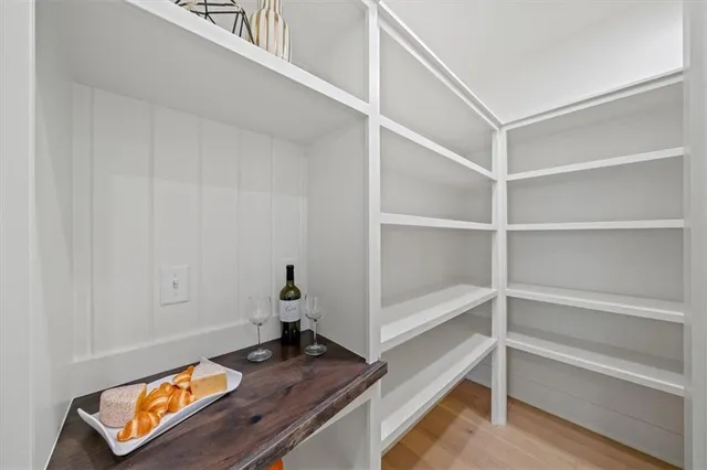 $725,000 | 2202 Southwest Hook Farm Drive, Lee's Summit, MO 64082