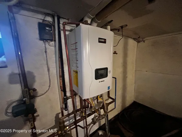 a view of walk in closet