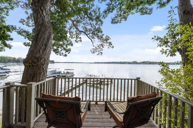 $829,900 | 4276 Echo Cove, Manitou Beach, MI 49253