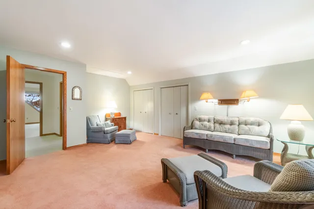 $829,900 | 4276 Echo Cove, Manitou Beach, MI 49253