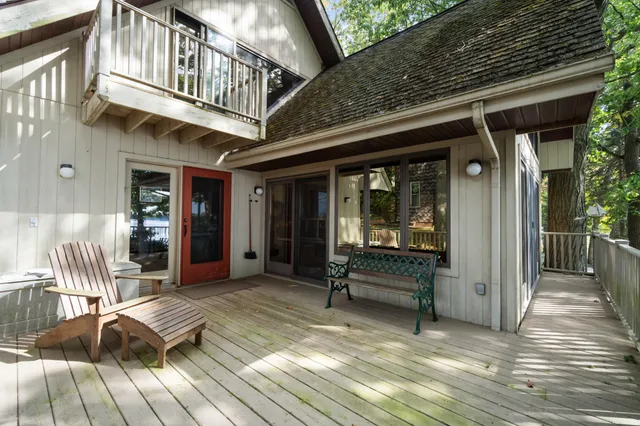 $829,900 | 4276 Echo Cove, Manitou Beach, MI 49253