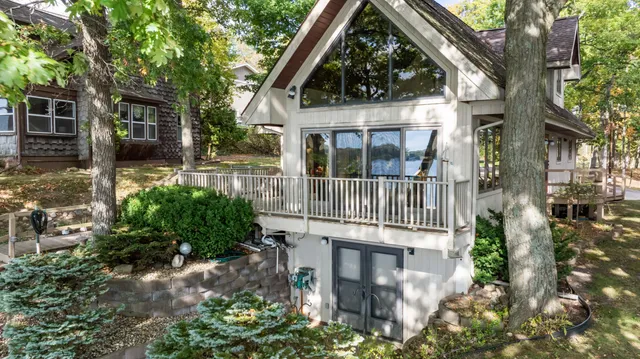 $829,900 | 4276 Echo Cove, Manitou Beach, MI 49253