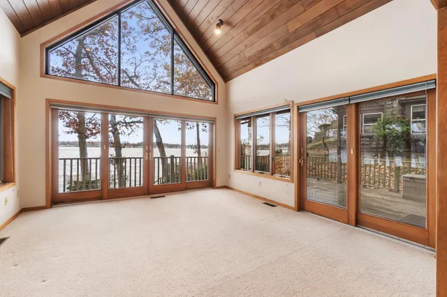 $829,900 | 4276 Echo Cove, Manitou Beach, MI 49253