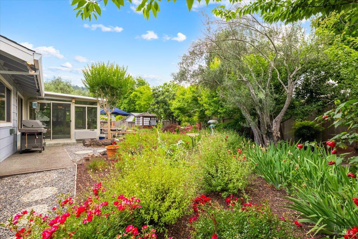 6505 Stonecroft Terrace Santa Rosa, CA 95409 - Photo 38 of 59
