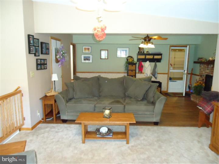 256 Genesee Road Clarksboro, NJ 08020 - Photo 8 of 20 Family Room