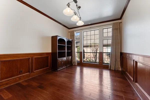 $3,250 | 31 North Warbler Bend Circle, The Woodlands, TX 77382