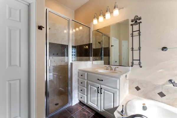 $3,250 | 31 North Warbler Bend Circle, The Woodlands, TX 77382