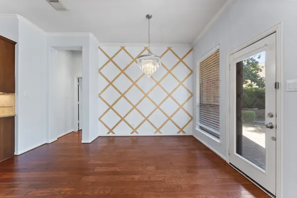 $3,250 | 31 North Warbler Bend Circle, The Woodlands, TX 77382