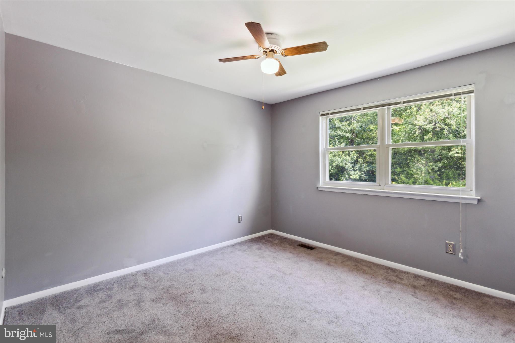 818 Roberts Road Warminster, PA 18974 - Photo 10 of 14 Bedroom 2