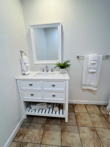 $385,000 | 23 Ichabod Lane, Hampden, ME 04444