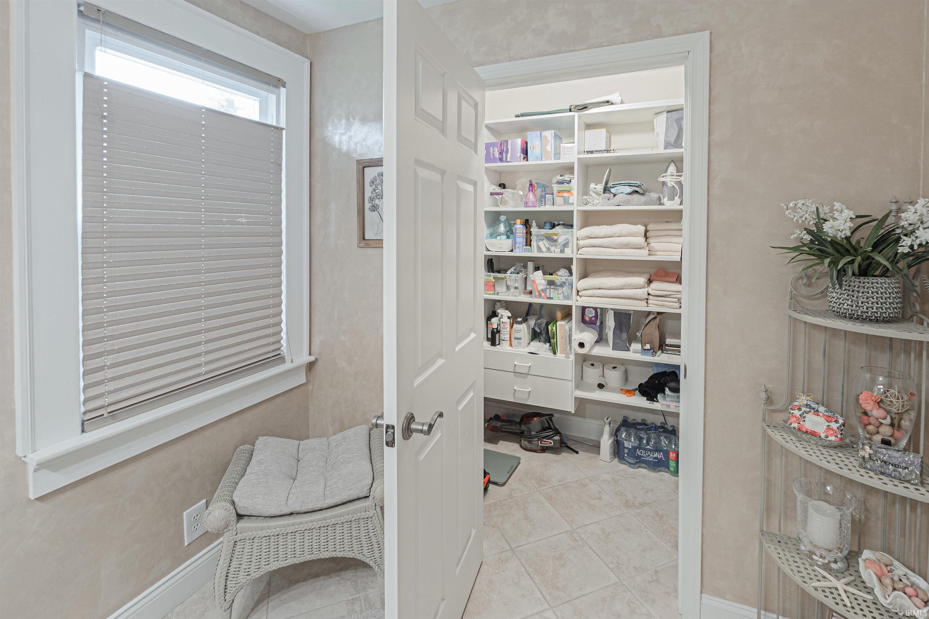 7701 Newburgh Road Evansville, IN 47715 - Photo 17 of 36 Gallery Image 17