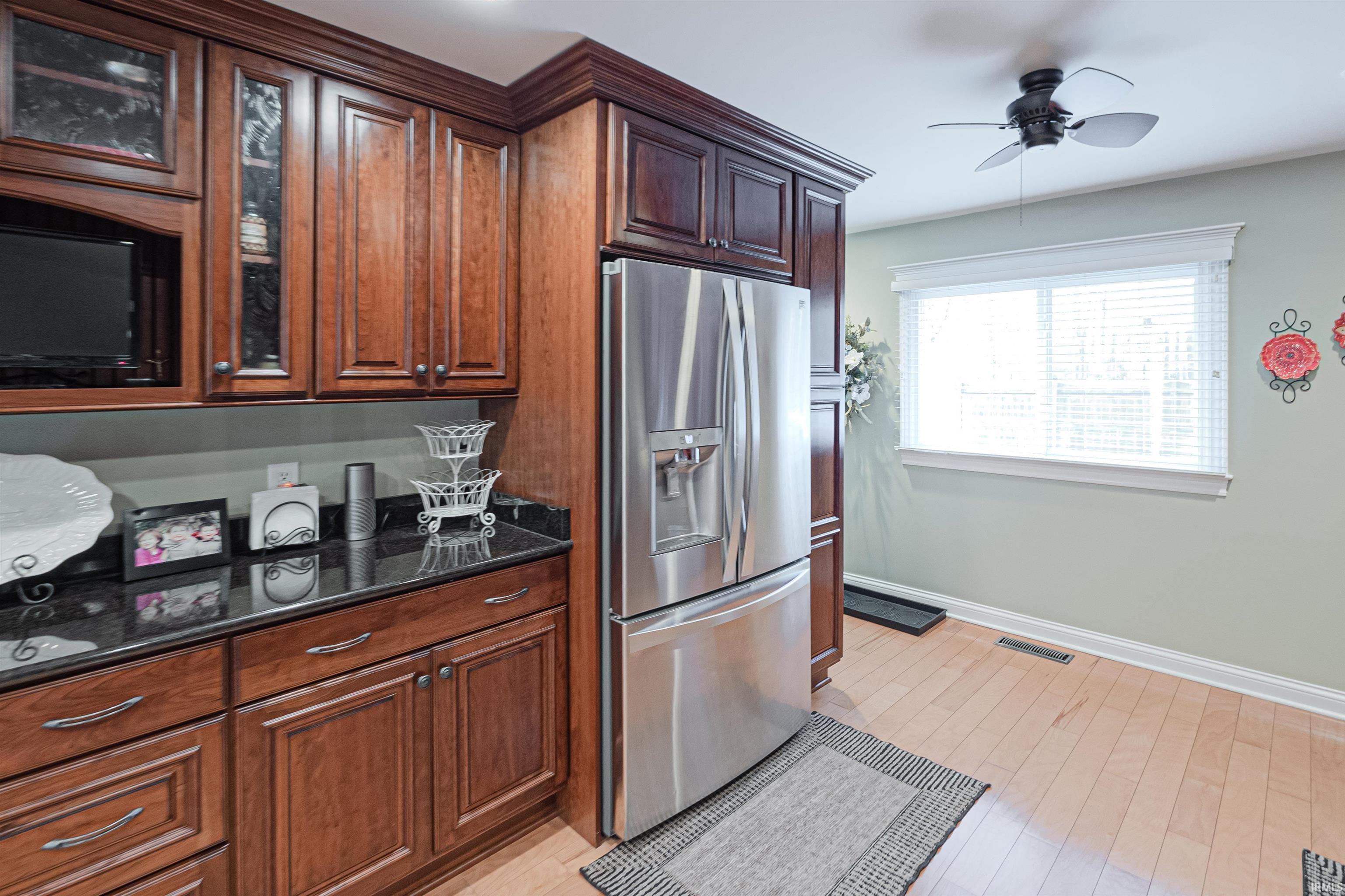 7701 Newburgh Road Evansville, IN 47715 - Photo 9 of 36 Gallery Image 9