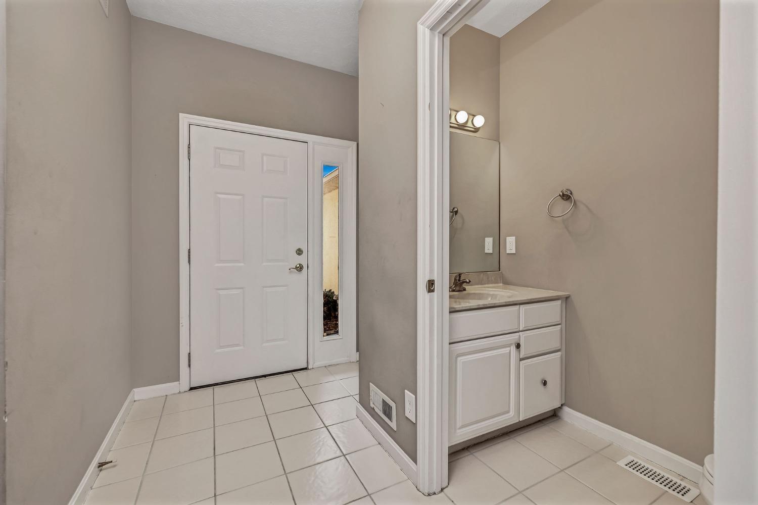 9945 Hunters Ridge Cincinnati, OH 45249 - Photo 14 of 48