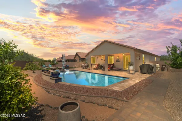 $575,000 | 9050 North Wagon Spoke Court, Tucson, AZ 85742