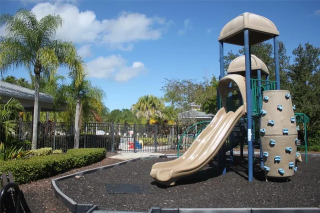 $2,450 | 14284 Desert Haven Street, Unit 806, Windermere, FL 34786