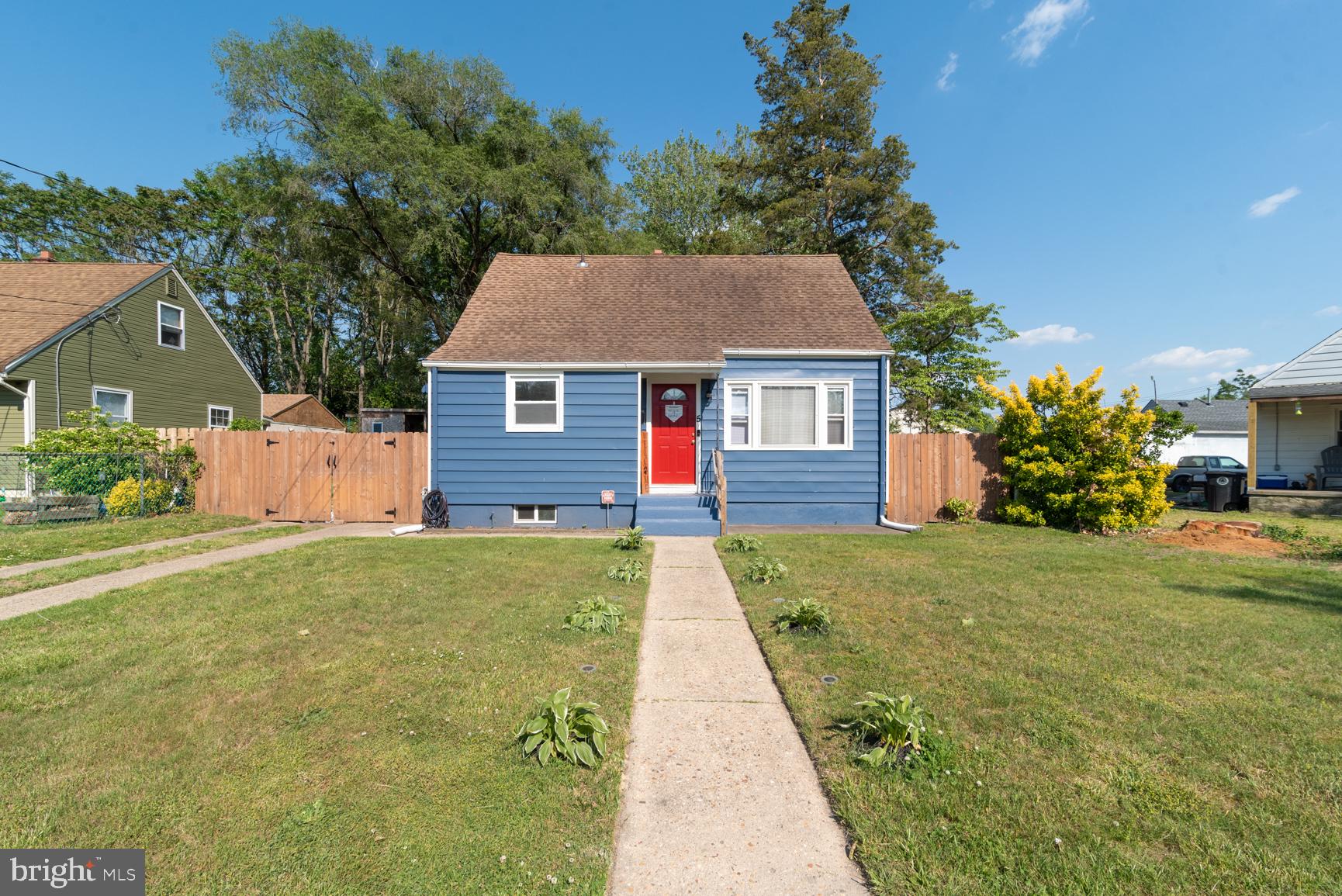 5 Sutton Avenue Clementon, NJ 08021 - Photo 1 of 17