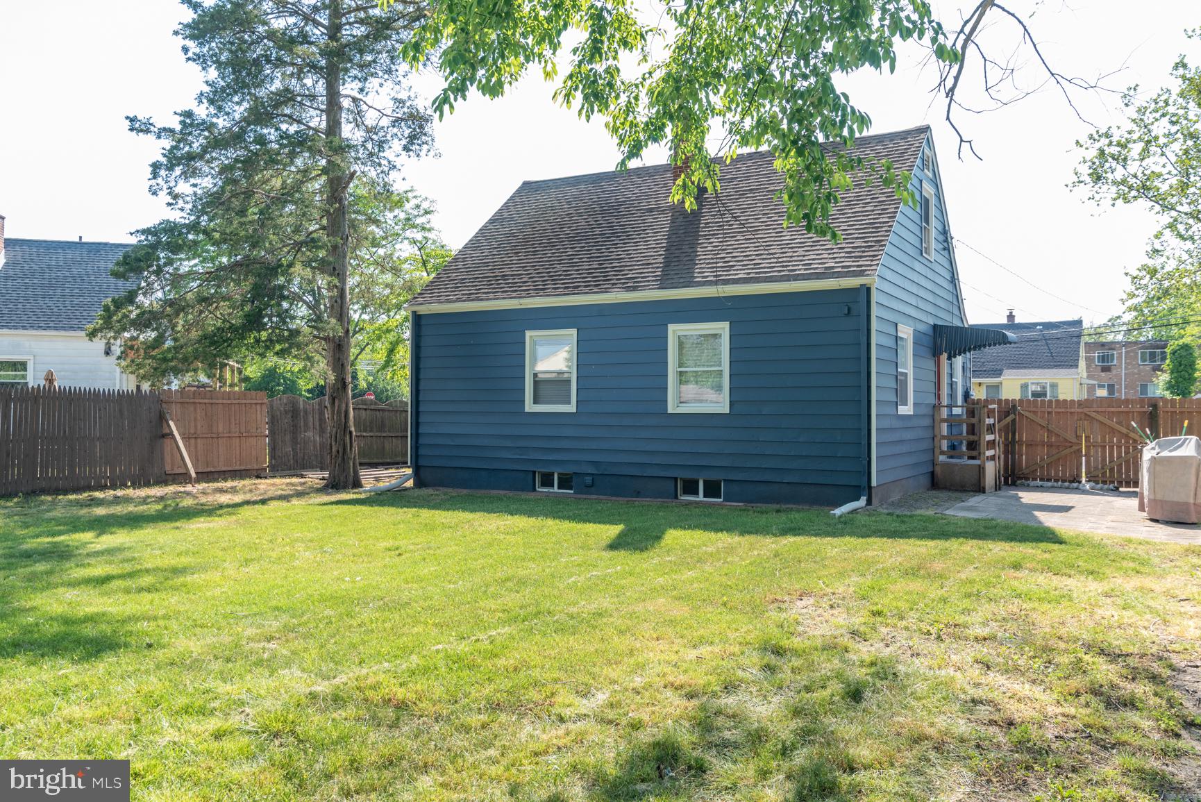 5 Sutton Avenue Clementon, NJ 08021 - Photo 4 of 17