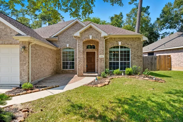 $329,900 | 3323 Rollingwood, Montgomery, TX 77356