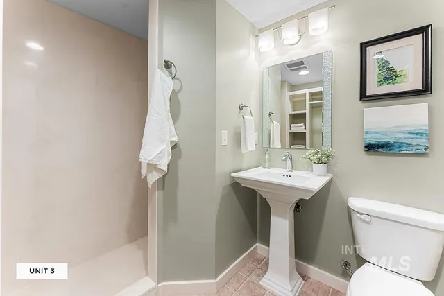 $950,000 | 4480 North Kitsap Way, Boise, ID 83703