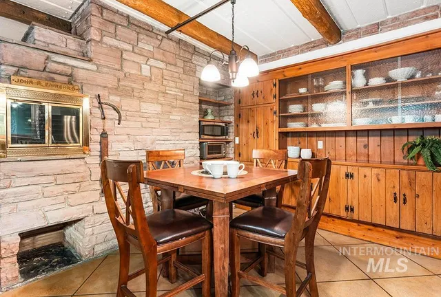 $950,000 | 4480 North Kitsap Way, Boise, ID 83703