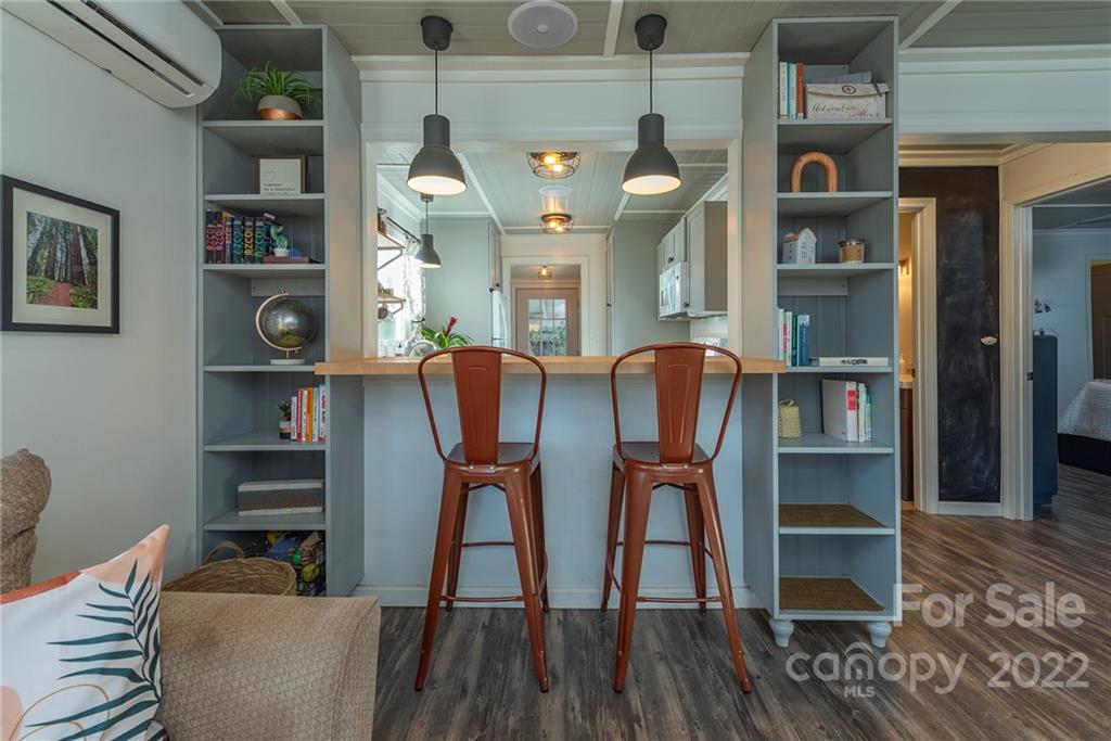 447 Morehead Road Marion, NC 28752 - Photo 5 of 33 Gallery Image 5