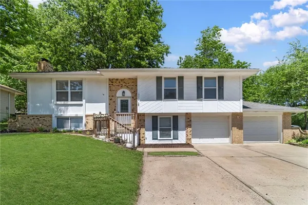$280,000 | 19212 East 15th Street North, Independence, MO 64056