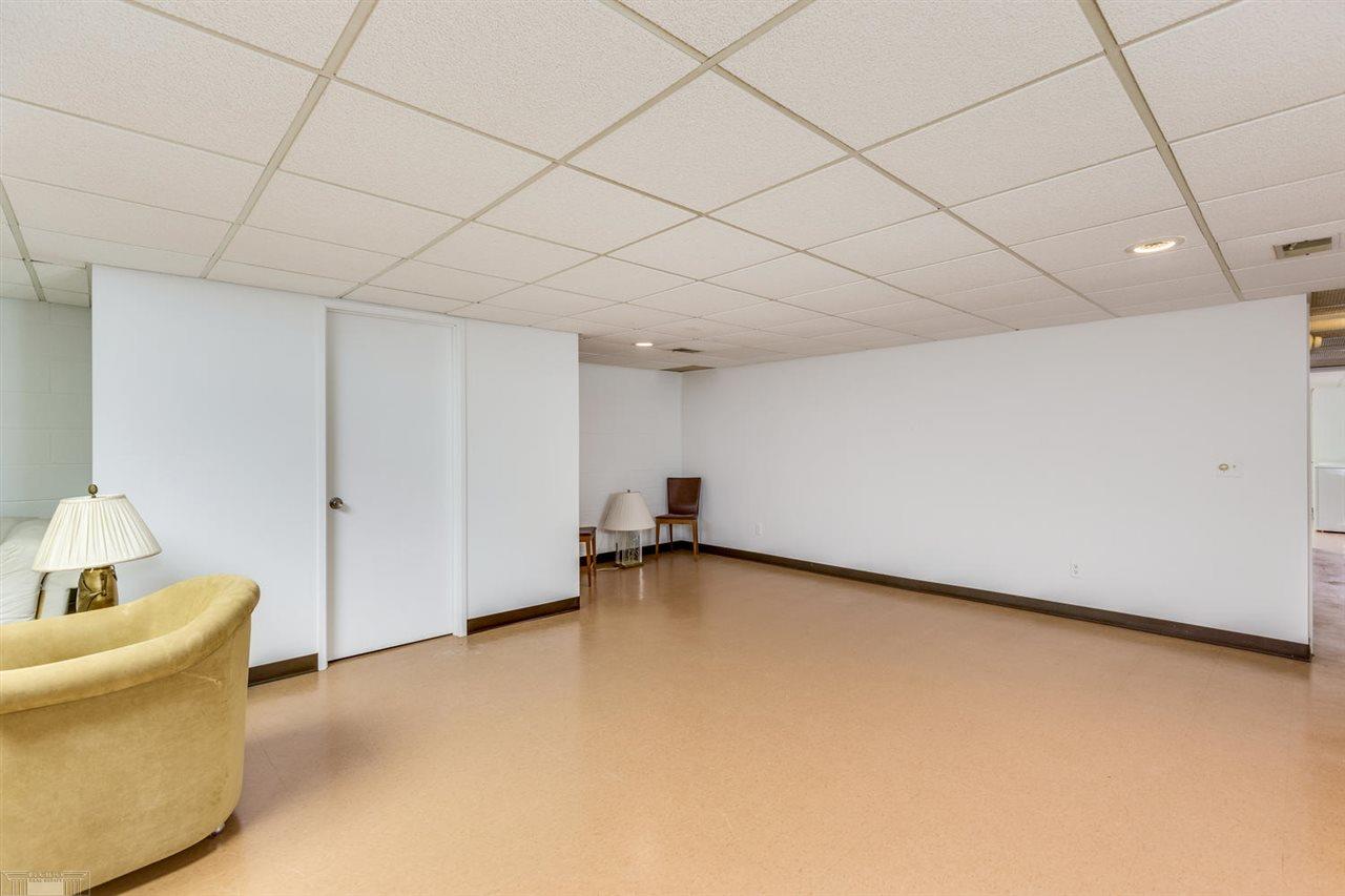 735 Lake Shore Road Grosse Pointe Shores, MI 48236 - Photo 55 of 98