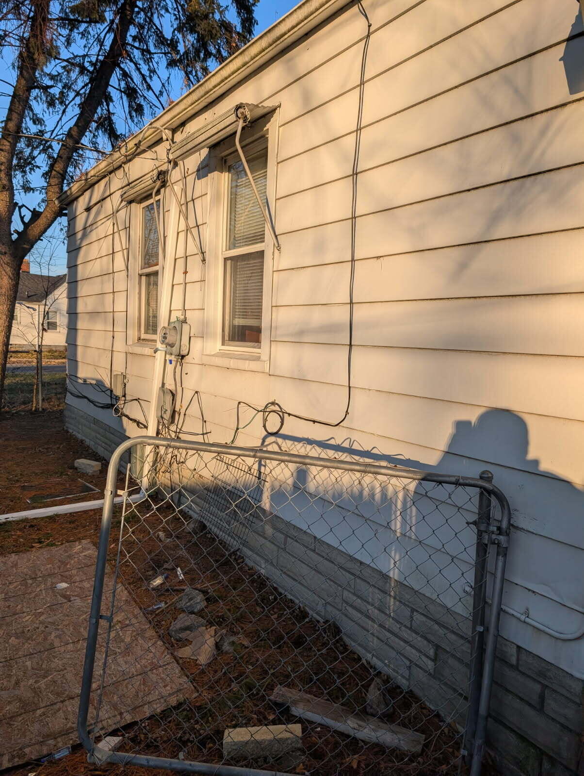 8309 Brace Street Detroit, MI 48228 - Photo 3 of 14 -8136284110057198698