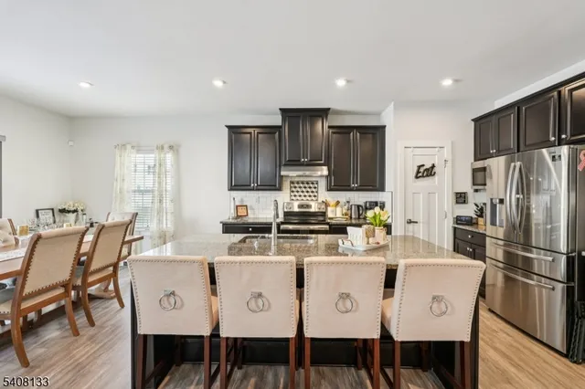 $716,500 | 62 Trafalgar Court, Sparta, NJ 07871