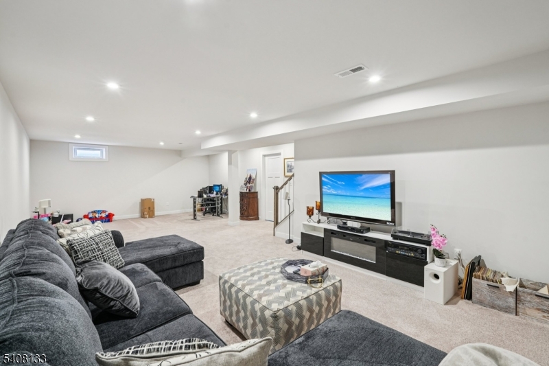 62 Trafalgar Court Sparta, NJ 07871 - Photo 28 of 39