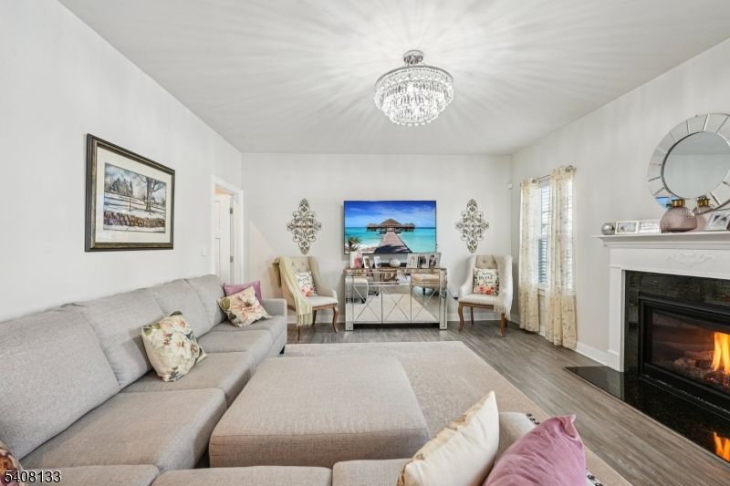 62 Trafalgar Court Sparta, NJ 07871 - Photo 5 of 39