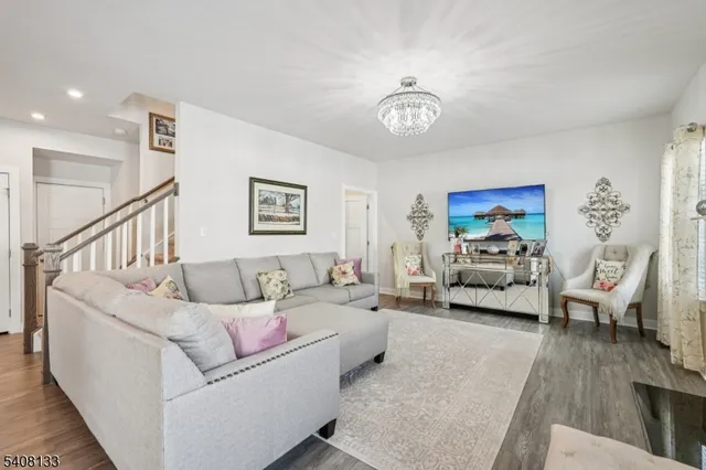 $716,500 | 62 Trafalgar Court, Sparta, NJ 07871